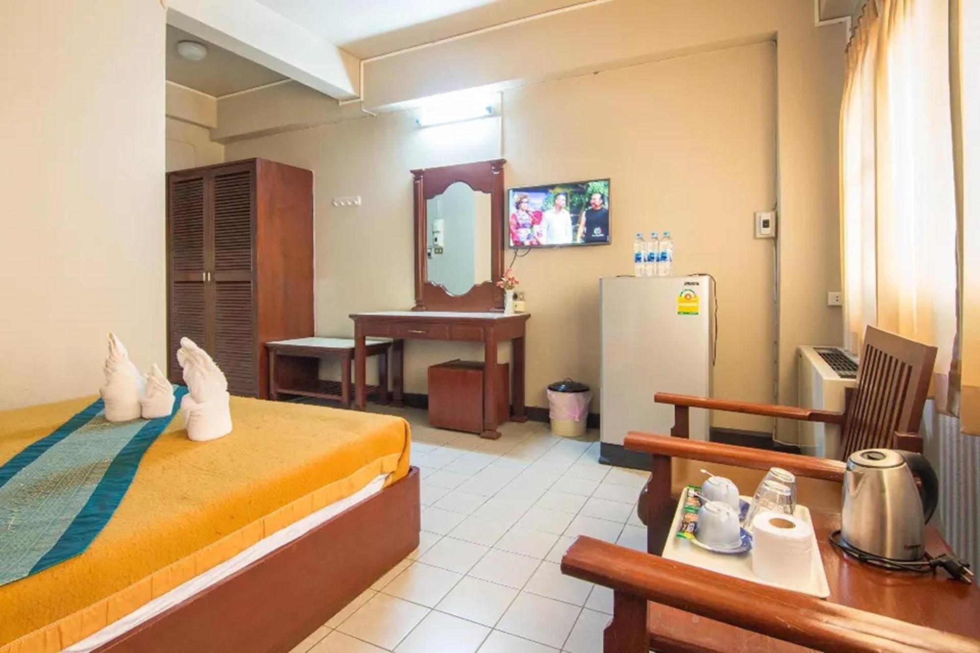 Khelang Nakorn Hotel Lampang Exteriör bild