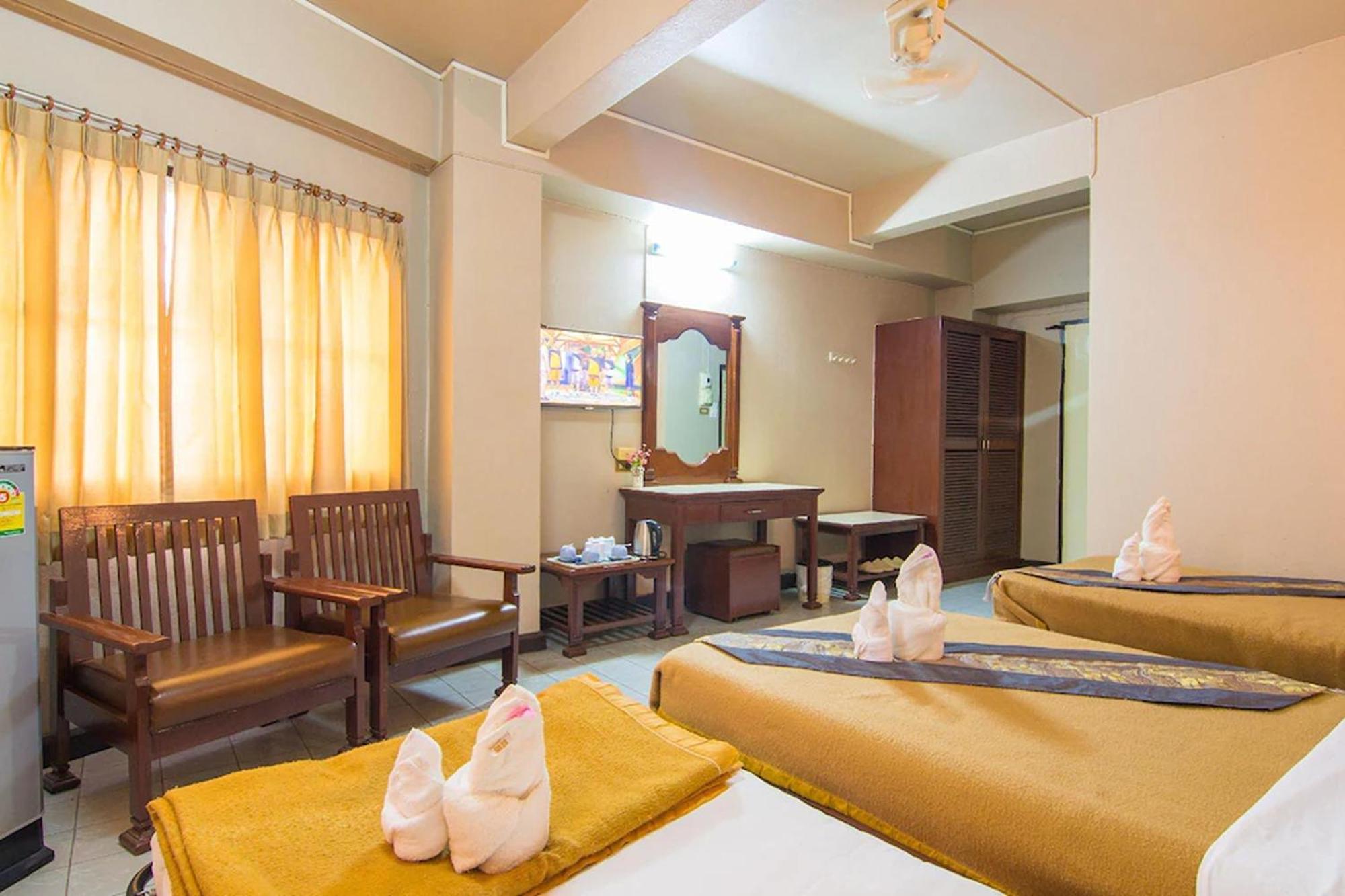 Khelang Nakorn Hotel Lampang Exteriör bild