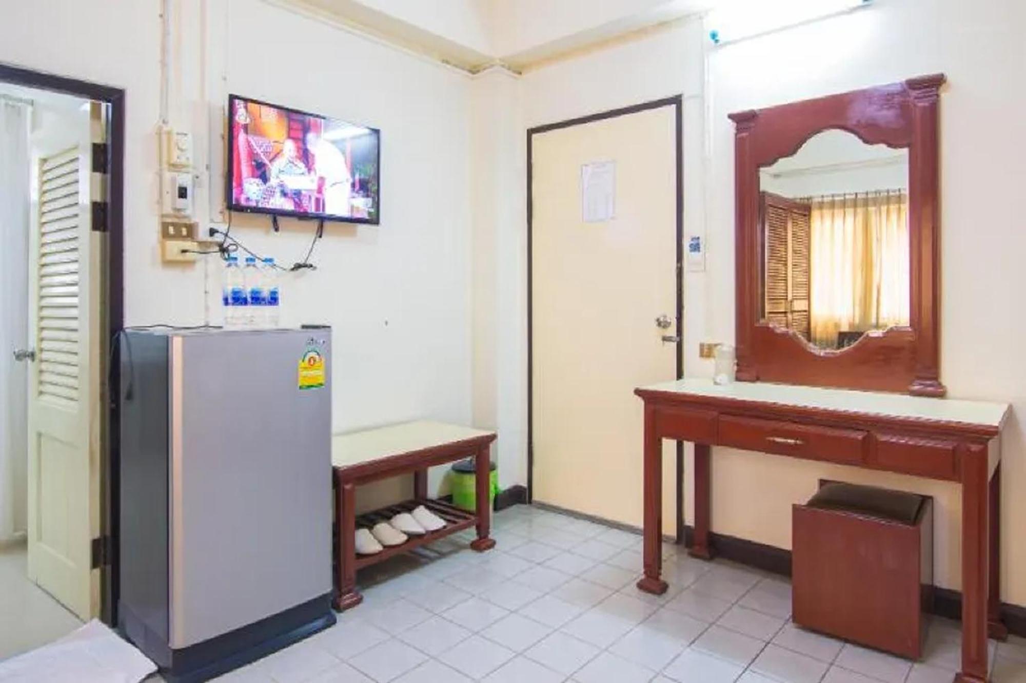 Khelang Nakorn Hotel Lampang Exteriör bild