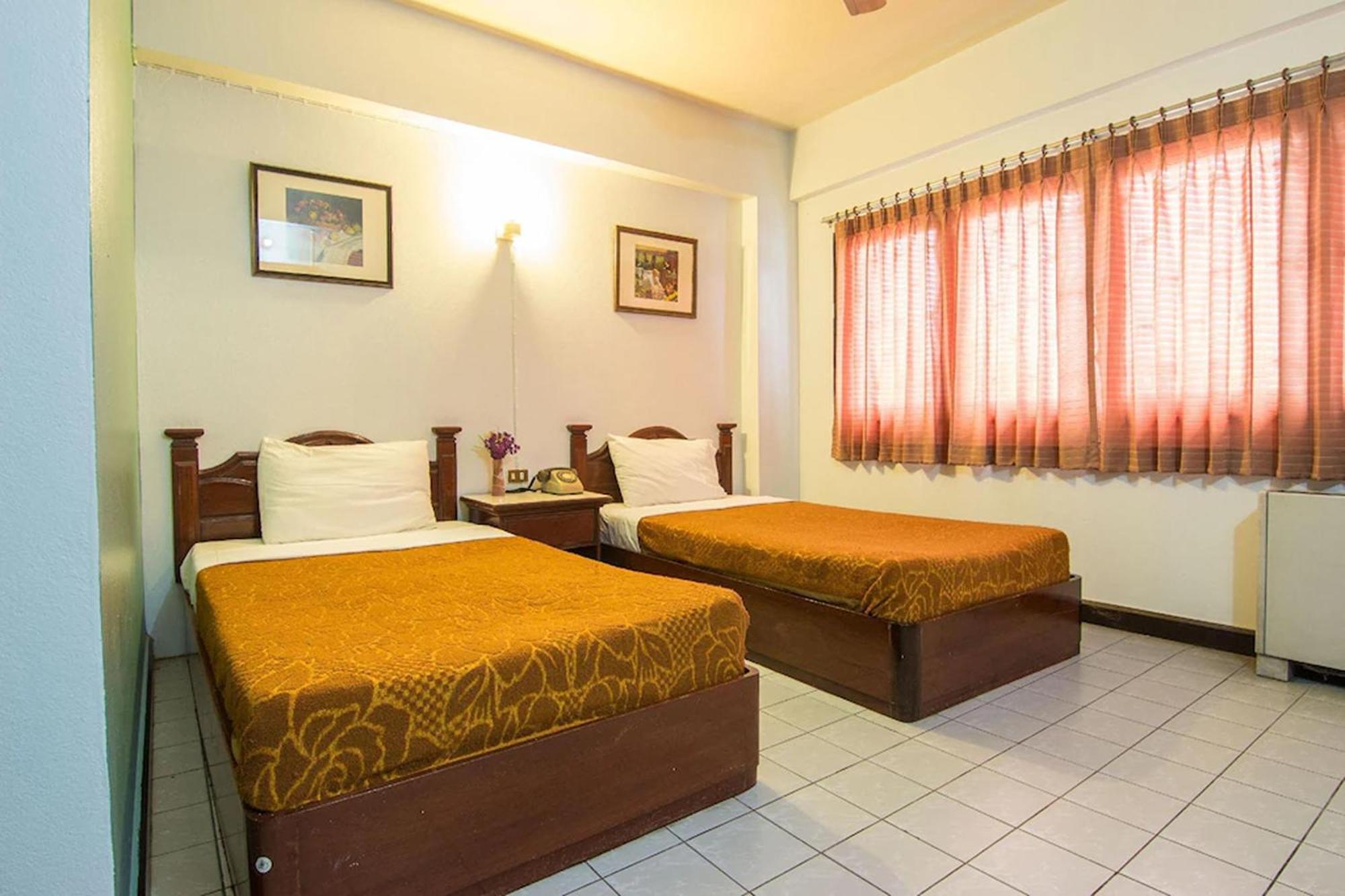 Khelang Nakorn Hotel Lampang Exteriör bild